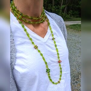 EVC LONG FLAPPER NECKLACE